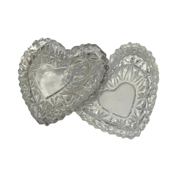 Small Clear Crystal Glass Heart Trinket Jewelry Ring Box with Lid - Picture 4 of 6